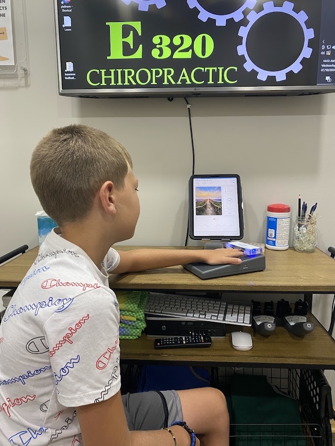 tour of E320 Chiropractic office in Anderson